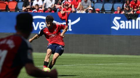 _A_ J. (37202584) Vídeo: el golazo de Abde que puso en pie El Sadar