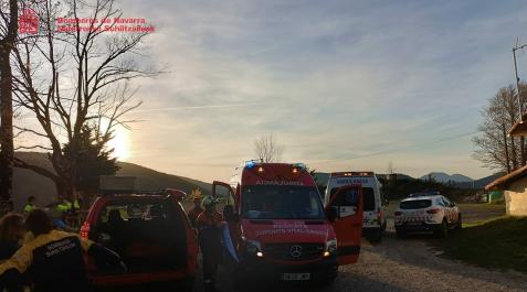 Leñador herido en Baztan Imagen del operativo desplegado para atender al leñador herido