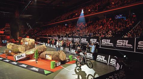 Un lance de la pasada prueba del Mundial de X Trial que se disputó en el Navarra Arena.