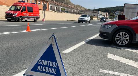camion Control de alcoholemia de la Policía Foral