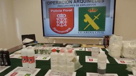 Imagen de parte del material incautado en el laboratorio clandestino Imagen de parte del material incautado en el laboratorio clandestino
