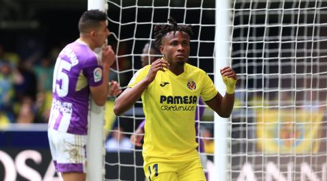 El delantero nigeriano de Villarreal Samu Chukwueze se lamenta tras una ocasión fallada