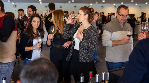 vinofest 1.700 personas disfrutaron de los vinos ofertados por 22 bodegas pertenecientes a la D.O. Navarra
