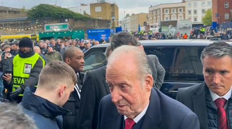 El rey emérito llega al estadio del Chelsea para asistir a partido del Madrid El rey emérito llega al estadio del Chelsea para asistir a partido del Madrid