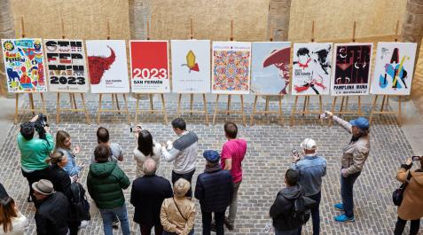 Presentación de los 10 carteles finalistas de San Fermín Presentación de los 10 carteles finalistas de San Fermín