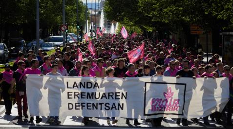 Manifestación contra la mina de MAGNA-ERDIZ en Baztán Manifestación contra la mina de MAGNA-ERDIZ en Baztán