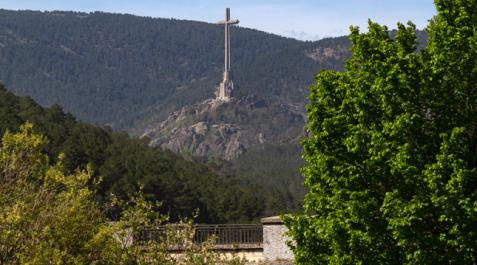 Los restos de Primo de Rivera están siendo exhumados este lunes del Valle de los Caídos Los restos de Primo de Rivera están siendo exhumados este lunes del Valle de los Caídos