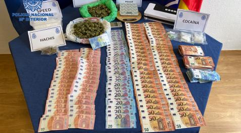 dinero y droga Dinero y droga incautada