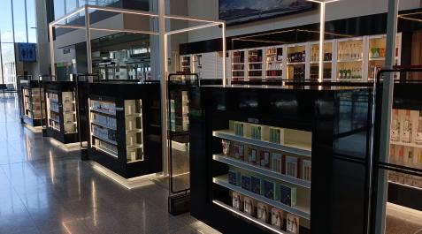 tres Imagen de la nueva tienda del aeropuerto, todavía a falta de detalles