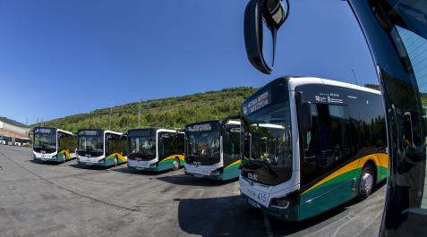 villavesas Autobuses en las cocheras del transporte público comarcal en Ezkaba.