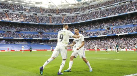Benzema celebra su gol Benzema celebra su gol