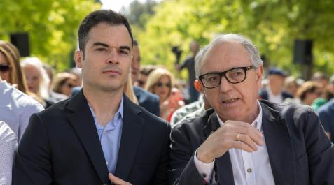 Miguel Sanz, a la dcha., con Juan Ignacio García Catalán, candidato de UPN a la alcaldía de Corella Miguel Sanz, a la dcha., con Juan Ignacio García Catalán, candidato de UPN a la alcaldía de Corella