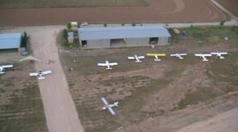 Vista aérea del Club de Vuelo Agua Salada de Tudela Vista aérea del Club de Vuelo Agua Salada de Tudela