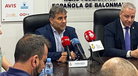 Ambros Ambros Martín, durante la rueda de prensa de su presentación como nuevo seleccionador femenino