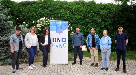 Desde la izda., Goizeder Juango (Iniciativa por Tafalla), Esther Iso (PSN), Amaya Orduña (UPN), Xabier Alcuaz (EH Bildu), Karlos Montoya (Contigo Tafalla), Amaia Jaurrieta (Geroa Bai) y David Diago (PP) ayer minutos antes de comenzar el debate organizado por Diario de Navarra