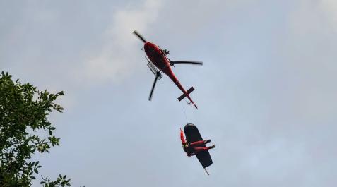 El barranquista ha sido rescatado en helicóptero Suceso