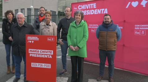 chivite-upna La candidata del PSN a la Presidencia del Gobierno de Navarra, María Chivite, en un acto electoral en el aparcamiento de la UPNA