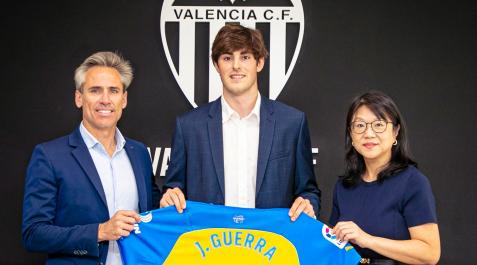 renovacion-Javi-Guerra El Valencia CF ha renovado a Javi Guerra hasta el 30 de junio de 2027