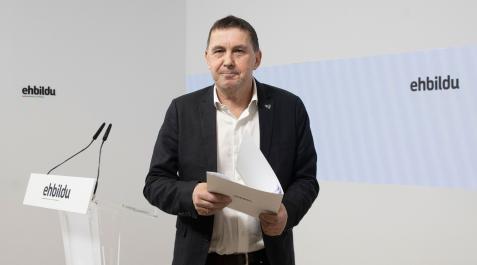 otegi-bildu El coordinador general de EH Bildu, Arnaldo Otegi, tras una rueda de prensa