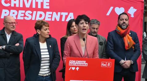SAIZ-PSN La candidata socialista al Ayuntamiento de Pamplona, Elma Saiz, en el acto electoral de este jueves