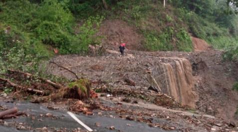 Carretera entre Goizueta y Arano La carretera NA-4160, entre Goizueta y Arano, en una imagen de esta mañana del 20 de mayo