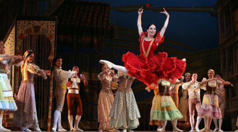 Ballet Nacional de Cuba Viengsay Valdés, caracterizada como Kitri en el ballet 'Don Quijote'