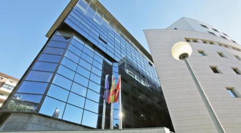 audiencia A prisión por dar dos puñetazos a su expareja en Pamplona, a la que tenía prohibido acercarse