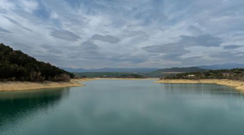 Los embalses de Navarra no registran cambios en su reserva de agua. En la imagen, el embalse de Alloz Los embalses de Navarra no registran cambios en su reserva de agua. En la imagen, el embalse de Alloz