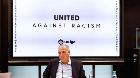 Tebas en rueda de prensa tras repasar todas las denuncias que habían presentado desde 2020 Tebas en rueda de prensa tras repasar todas las denuncias que habían presentado desde 2020