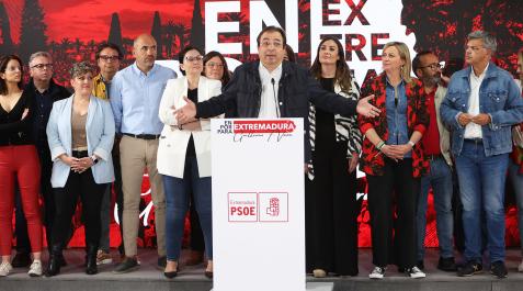 Sanchez Vara El socialista Guillermo Fernández Vara en su comparecencia tras el batacazo electoral en la votaciones del 28-M