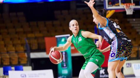 María Asurmendi María Asurmendi, en un partido correspondiente a su última temporada con la camiseta de Kutxabank Araski en la LF Endesa