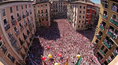 Chupinazo La plaza del Ayuntamiento de Pamplona, en el Chupinazo, en una imagen de archivo.