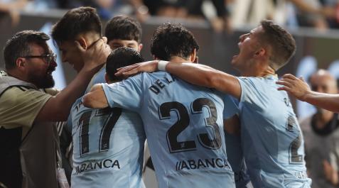 Los jugadores del Celta celebran el segundo gol ante el Barcelona Celta - Barcelona
