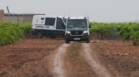 Efectivos de la Guardia Civil trabajan este miércoles en el pozo de Manzanares (Ciudad Real) Efectivos de la Guardia Civil trabajan este miércoles en el pozo de Manzanares (Ciudad Real)