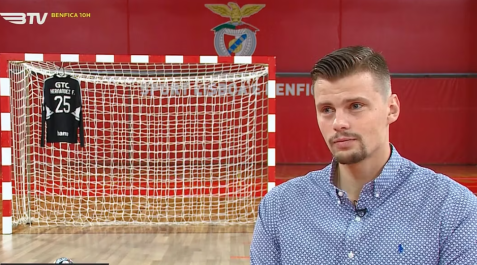 sergey2 Sergey Hernández, durante la entrevista de despedida tras tres temporadas en el SL Benfica
