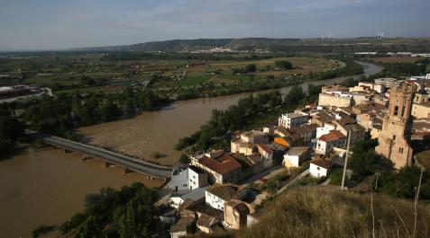 Imagen aérea del río Arga a su paso por Peralta Imagen aérea del río Arga a su paso por Peralta
