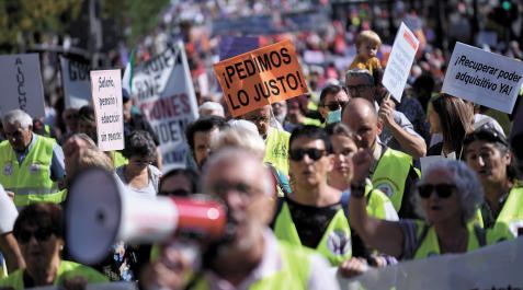 Protesta por las pensiones y salarios públicos en Madrid en octubre de 2022
