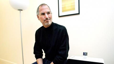 Muestras de condolencia tras el fallecimiento del cofundador de Apple, Steve Jobs, a los 56 años.