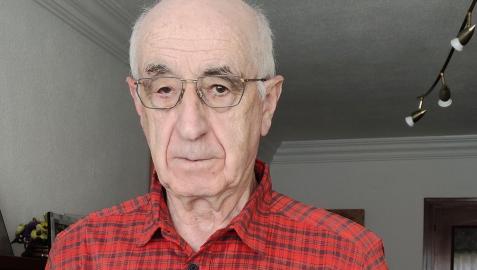 Fernando Etxeberria Mariezkurrena, con su último libro