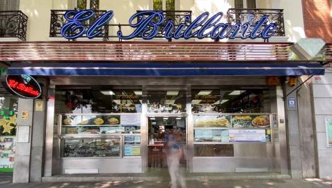 Fachada de ‘El Brillante’, el restaurante que popularizó el bocadillo de calamares en Madrid