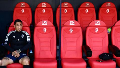 Chimy Ávila, en el banquillo de Osasuna