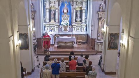 Un momento de la eucaristía, oficiada por Carlos Pagola