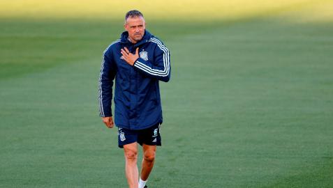 Luis Enrique durante un entrenamiento con España