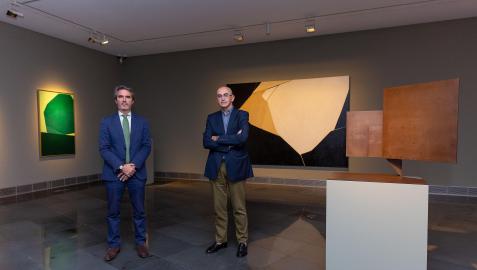 Jaime García del Barrio e Ignacio Miguéliz, en la presentación de En torno a María Josefa Huarte. Museo Univerisdad de Navarra