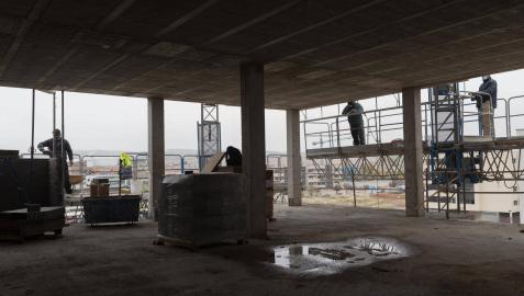 Trabajadores de la construcción, uno de los sectores donde más escasean los profesionales