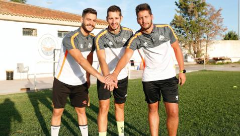 Jorge, Raúl y Miguel Chueca Litago son hermanos y han coincidido esta temporada en el Buñuel, de la Regional Preferente