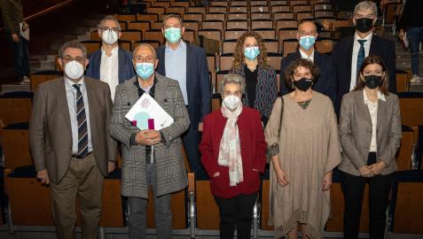Manuel Martín Carrasco, Carlos Artundo, Purificación Pardo, Inés Francés, Miryam Zabalza, Pablo Moreno, Javier Royo, Aitziber Yárnoz, Roberto Flores y Alfonso Echávarri Manuel Martín Carrasco, Carlos Artundo, Purificación Pardo, Inés Francés, Miryam Zabalza, Pablo Moreno, Javier Royo, Aitziber Yárnoz, Roberto Flores y Alfonso Echávarri