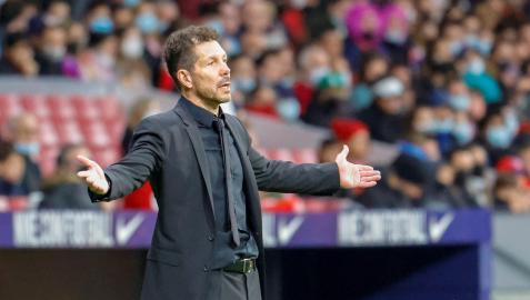 Simeone durante el Atlético-Osasuna Simeone durante el Atlético-Osasuna