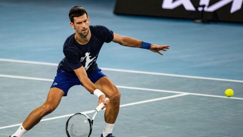 El serbio Novak Djokovic, durante un entrenamiento El serbio Novak Djokovic, durante un entrenamiento