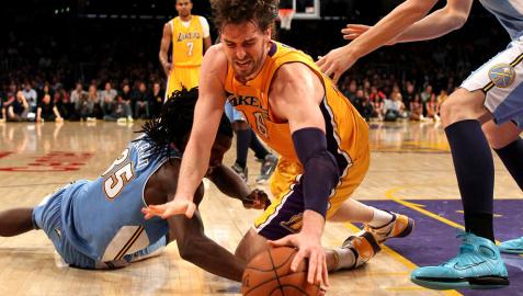 Lakers sobreviven sin Kobe Bryant (103-97)